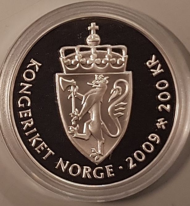 Hovedbilde 200 kr 2009 - Hamsun (2)