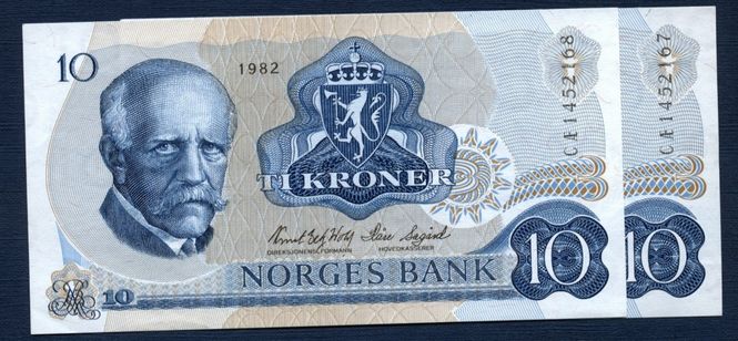 Hovedbilde 2 x 10 kr 1982 CÆ i serie kv. 0/01