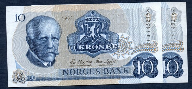 2 x 10 kr 1982 CÆ i serie kv. 0/01